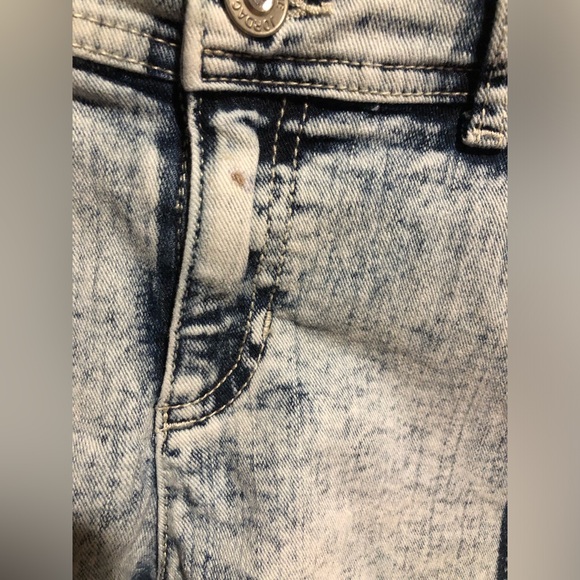 Jordache acid wash shorts with star design on thighs girls side 12 - Picture 11 of 11